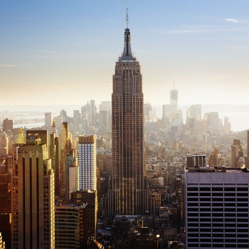 image of the empire state building in the US