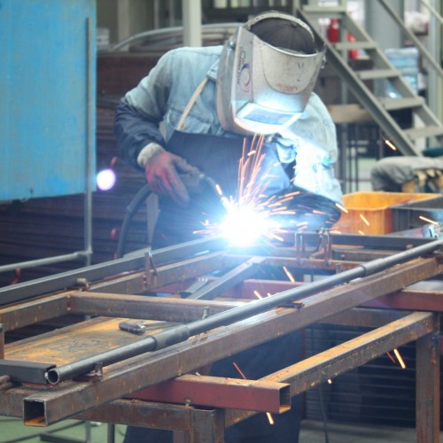 image of a welder doing mig or tig welding